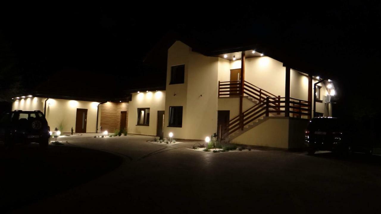Pod Brzozami Hotel ซานดอเมียร์ช ภายนอก รูปภาพ